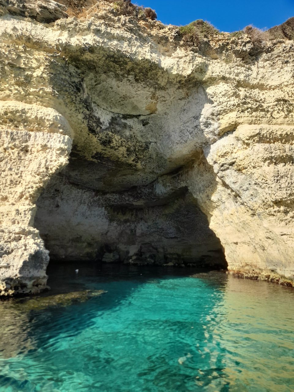 Escursioni in barca Otranto,visita alle grotte mulino d'acqua (grotta sfondata),baia murrune, baia turchi  — foto 8