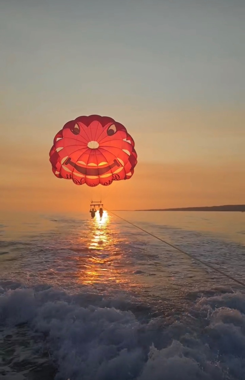 Parasailing a Torre Vado volo doppio : vola sul mare del Salento 