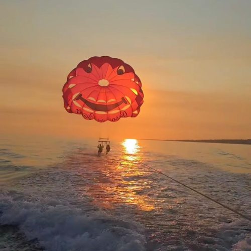 Parasailing a Torre Vado volo triplo : vola sul mare del Salento — foto 2